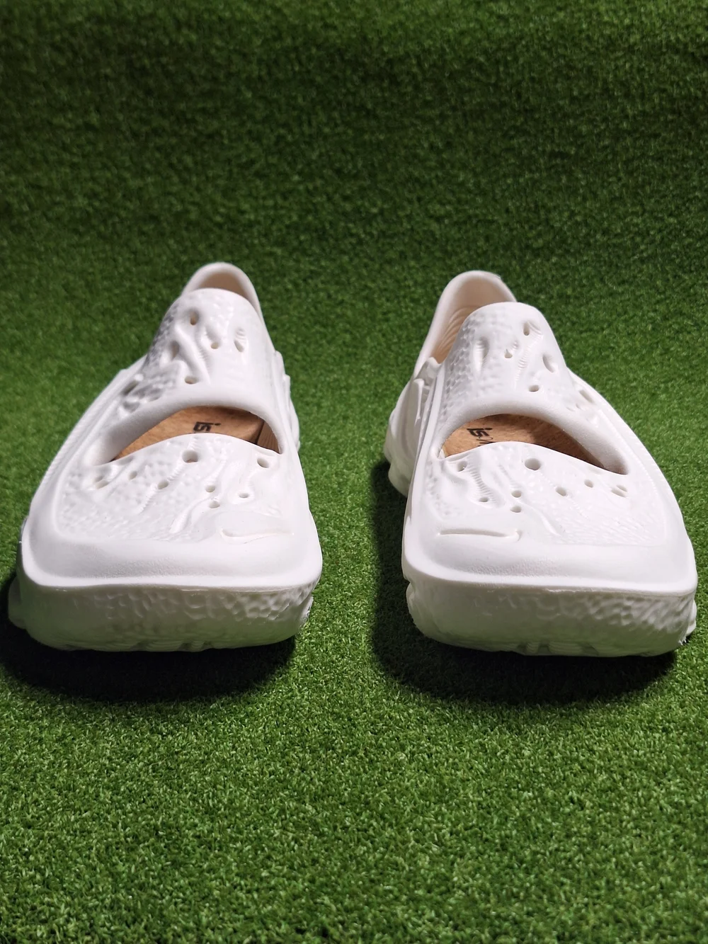 Nike ISPA Universal Men's Size 11 Natural White Sail Ivory Sneakers DM0886-100 - Picture 4 of 9
